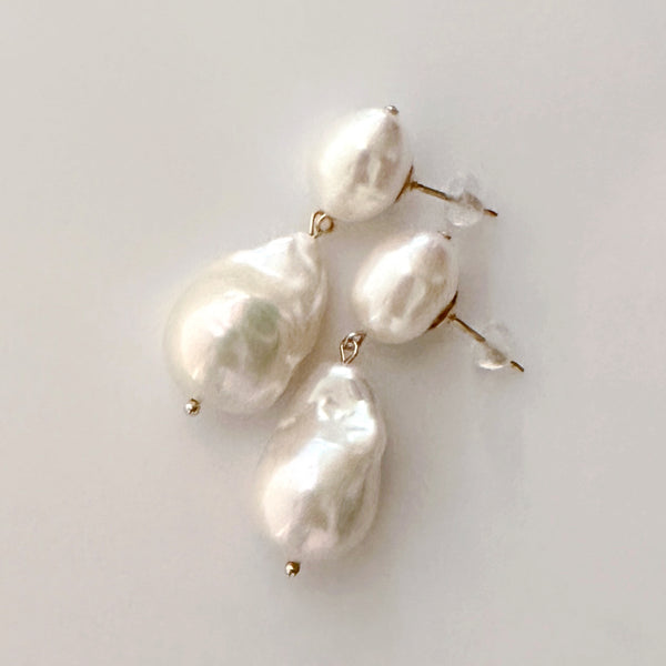 egg×oyster baroque  pearl weddingピアス　イヤリング - hikari pearl.