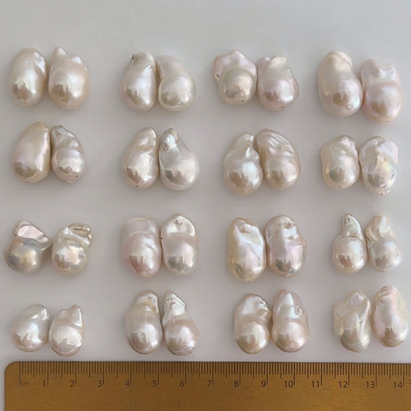 No.12 oyster baroque long chain weddingピアス　イヤリング - hikari pearl.