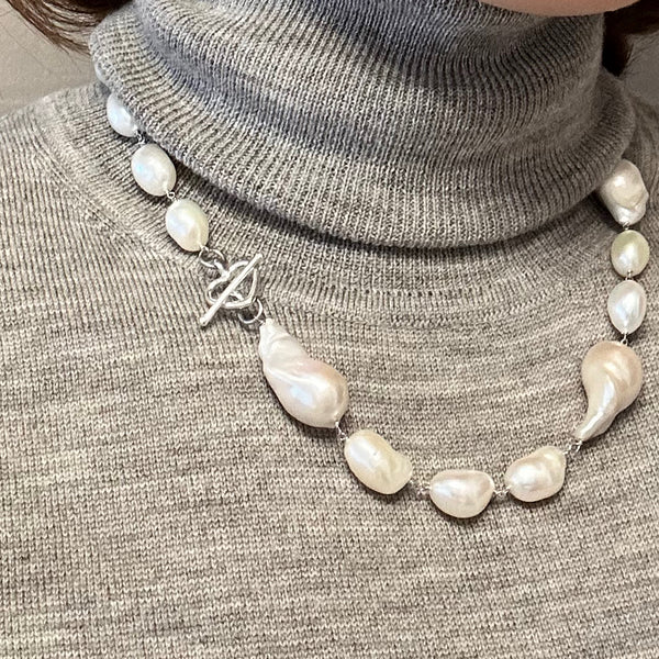 oyster baroque  pearl random ネックレス