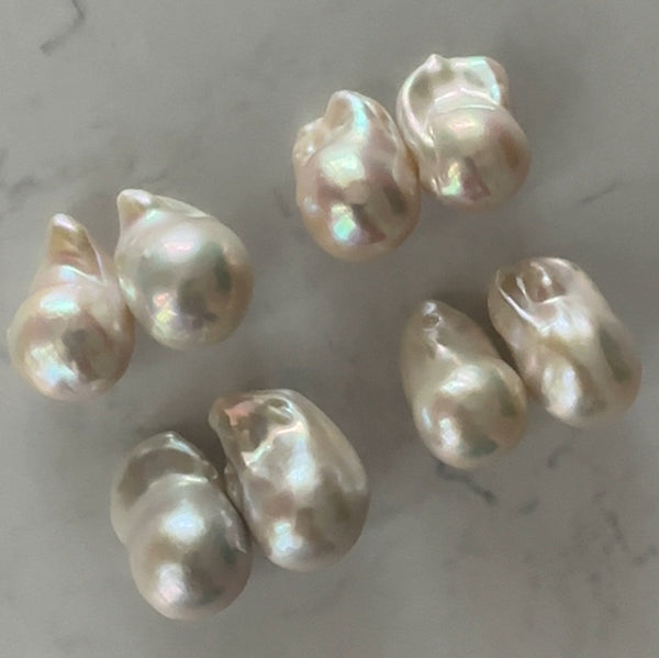 special oyster baroque  pearl ピアス　イヤリング