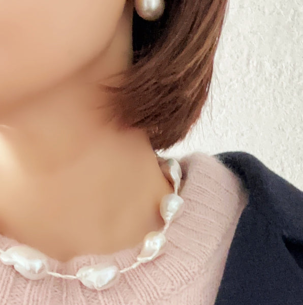 baroque pearl oyster station necklace