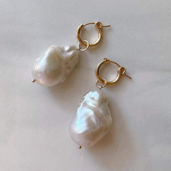 baroque oyster pearl hoop weddingピアス　イヤリング