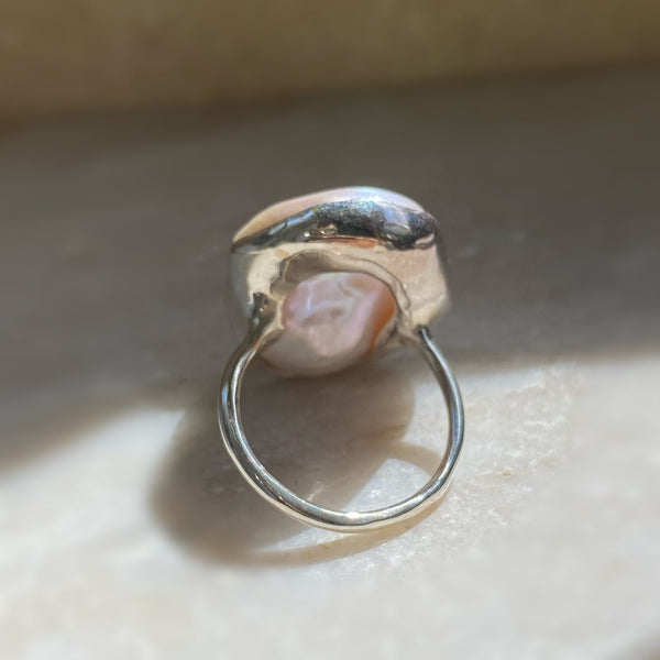 一点もの　oyster baroque ring No.1 - hikari pearl.