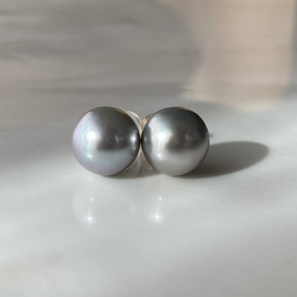 一点もの　tahiti   pearl gray nudeピアス　 - hikari pearl.
